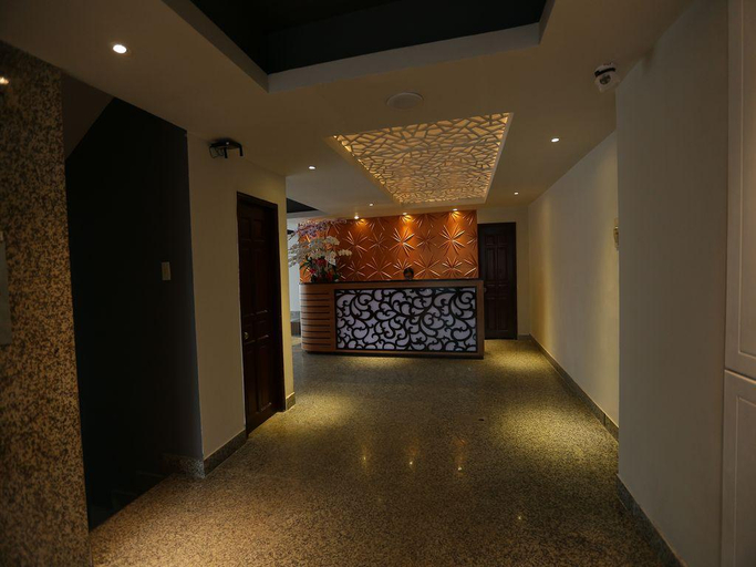 Public Area 2, Bonita Grand Hotel, District 5