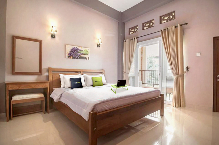 Urbanview Hotel Syariah Insani Cisarua Puncak, Bogor