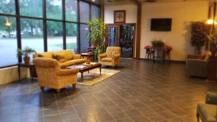 Public Area 2, Ramada by Wyndham Diamondhead I-10/Gulfport, Hancock