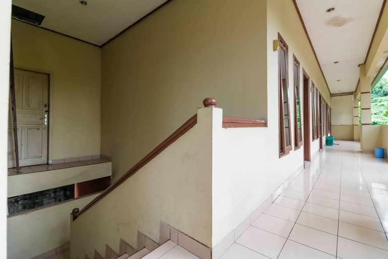 Public Area 3, RedDoorz Plus @ Karet Pedurenan 3, South Jakarta
