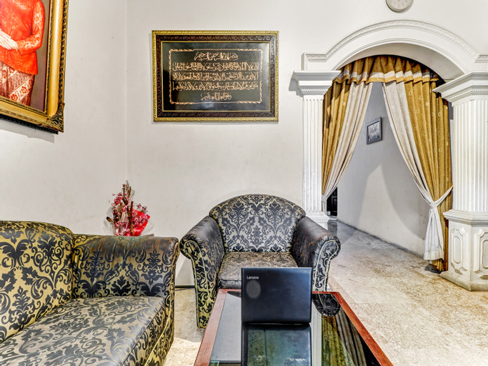 Public Area 3, SPOT ON 90748 Guest House Bu Dedeh F82 Alamanda Dago, Bandung