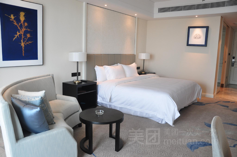 Bedroom 3, Mingyue Apartment, Zhanjiang