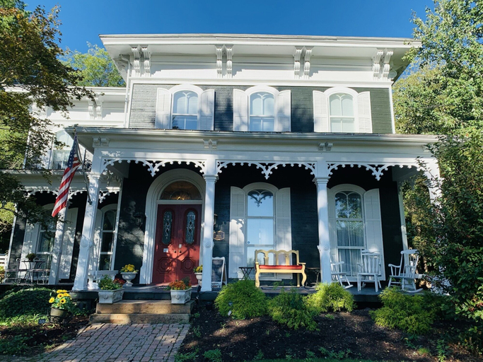 Exterior & Views 1, Cuyahoga Valley Inn, Summit