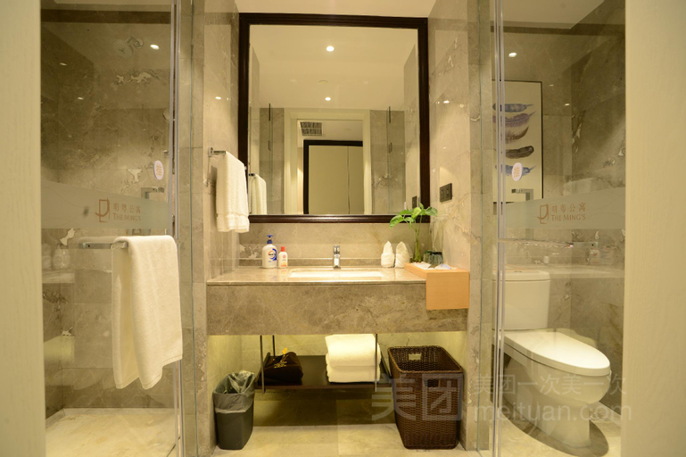 Bedroom 2, Mingyue Apartment, Zhanjiang