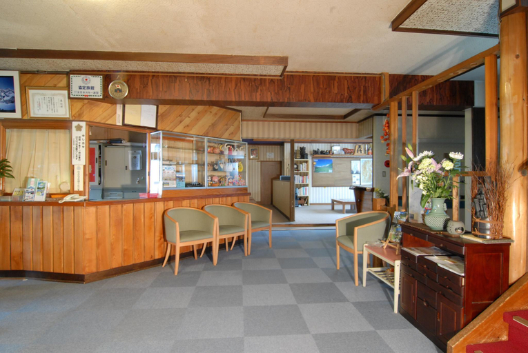 Public Area, Yamakyuso, Otari