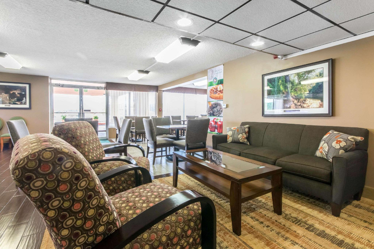Public Area 2, Quality Inn & Suites Horse Cave - Cave City, Hart
