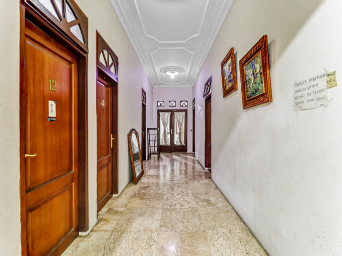 Public Area 5, SPOT ON 90748 Guest House Bu Dedeh F82 Alamanda Dago, Bandung