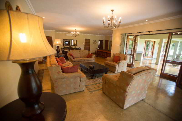 Public Area, Nkonyeni Lodge & Golf Estate, Nhlambeni