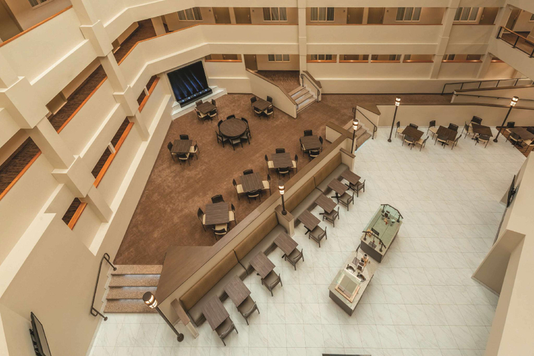 Public Area 4, Embassy Suites by Hilton Milwaukee Brookfield, Waukesha