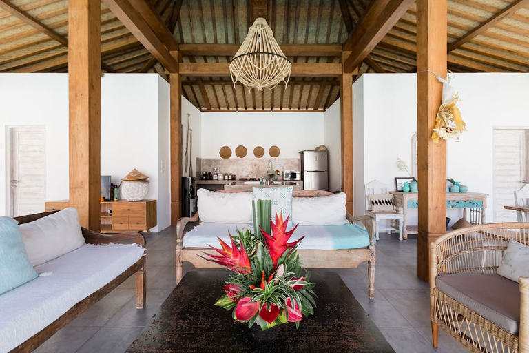 Others 3, Villa Opaline, Badung