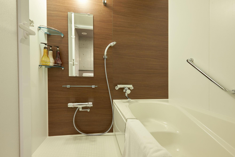 Bathroom 5, Naha-West Inn, Naha