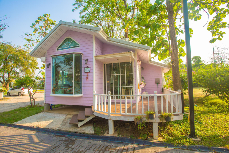 Sakarin Valley Resort&Restaurant, Muang Kanchanaburi