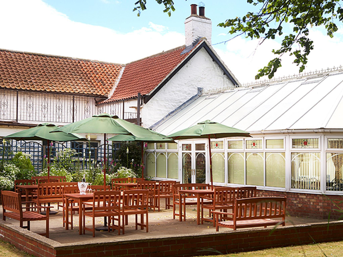 Exterior & Views 1, Ganton Greyhound Hotel, North Yorkshire