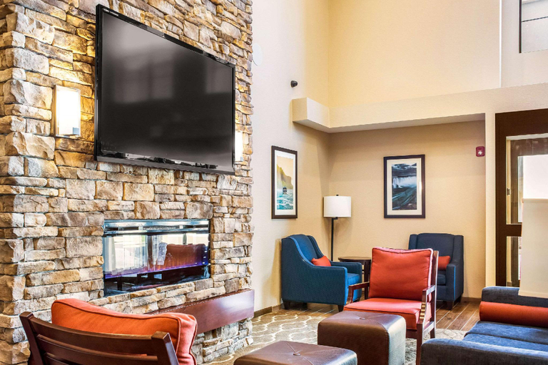 Public Area 2, Comfort Inn & Suites Niagara Falls Blvd USA, Niagara
