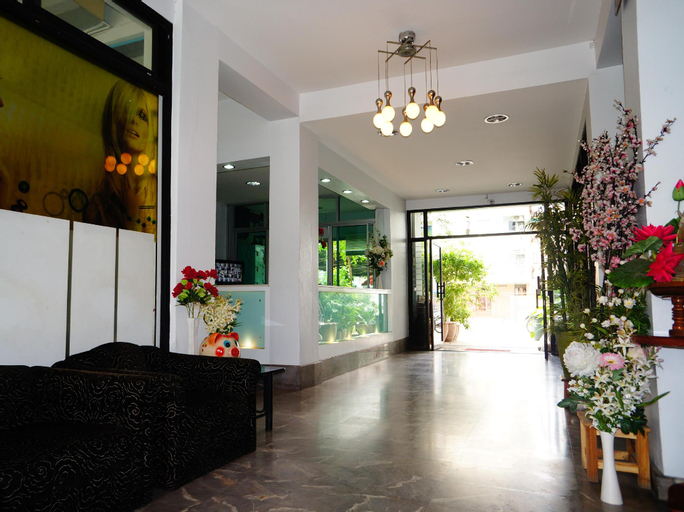 Baan Keaw Mansion, Din Dang