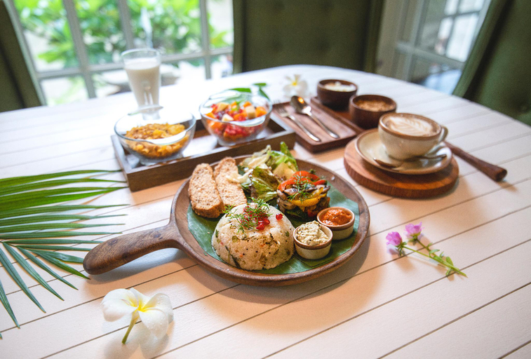 Food & Drinks 4, Mint Koregaon Park, Pune