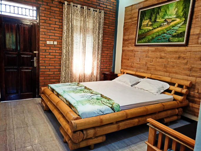Bedroom 13