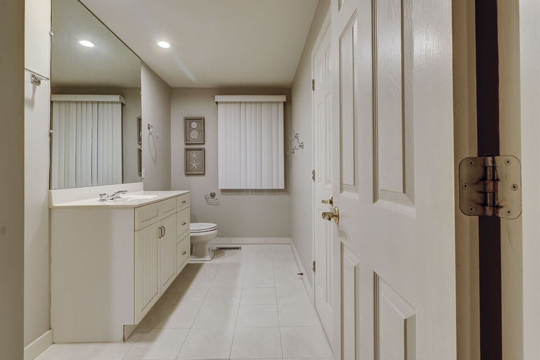 Bathroom 5, Cassina Palms, Beaufort