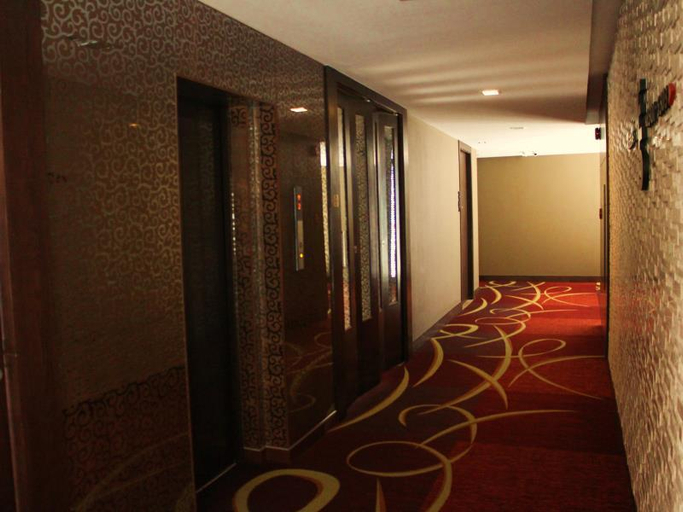 Public Area 2, Maleewana Hotel & Resort, Bang Kruai