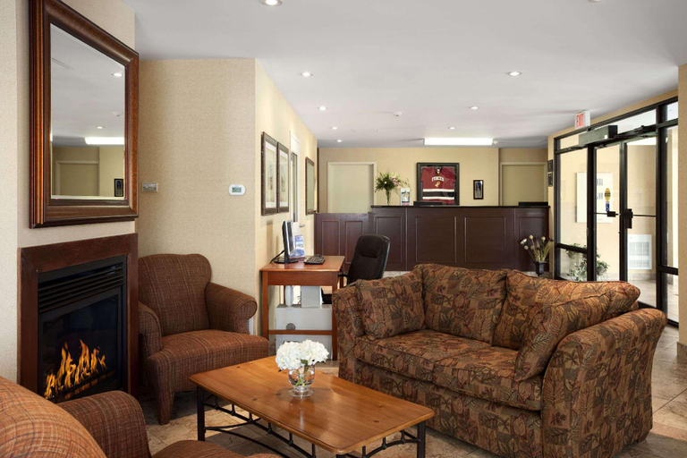 Public Area 3, Travelodge by Wyndham Trenton, Hastings