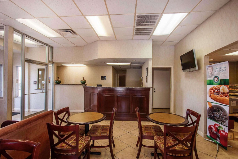 Public Area 3, Quality Inn & Suites Covington, Tipton