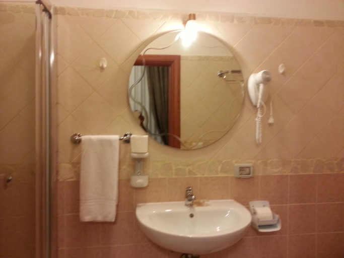 Bathroom 4, B&B Alex II, Rome