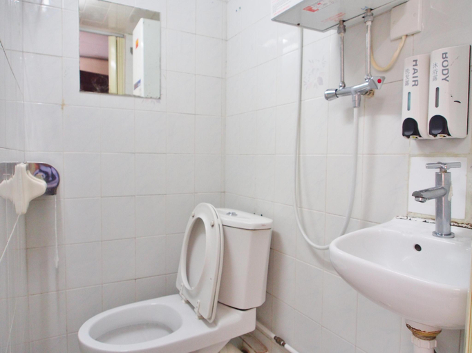 Bathroom, Peak Guest House, Kowloon