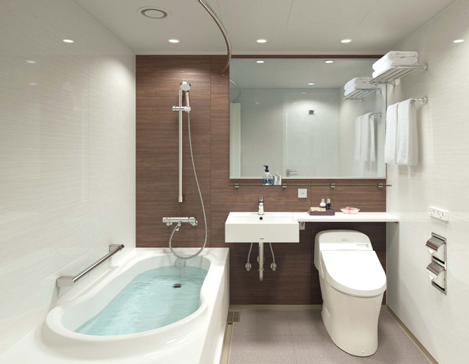 Bathroom 16