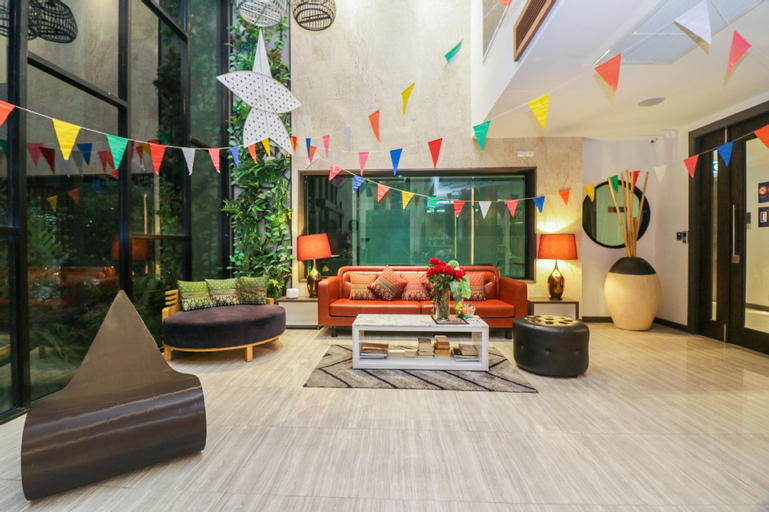 Public Area 2, Aim House Bangkok Hotel, Khlong San