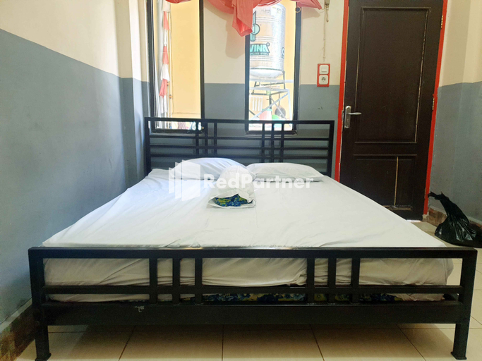 Exterior & Views 1, N&J Homestay Syariah Bone RedPartner, Bone