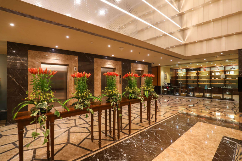 Public Area 4, Radisson Blu Hotel Chennai City Centre, Chennai