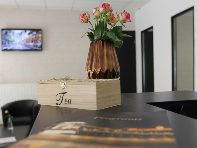 Public Area 2, Triple M Hotel, Budapesti