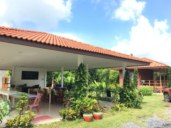 Public Area 2, Bansuan Krukob, Pak Phli