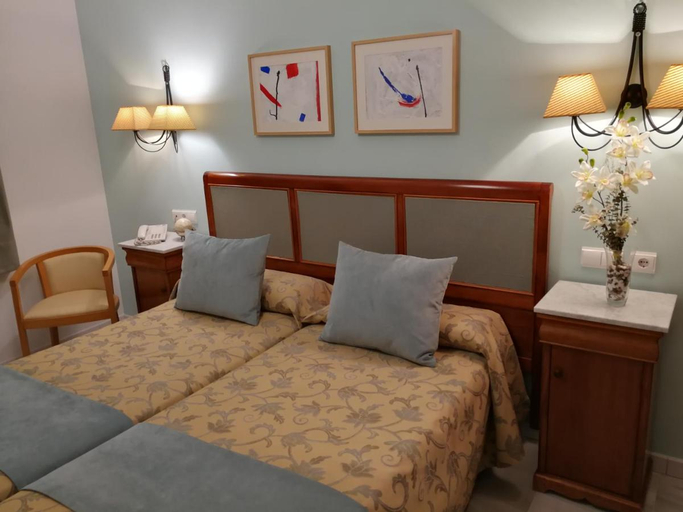 Bedroom 5, Maestre, Córdoba
