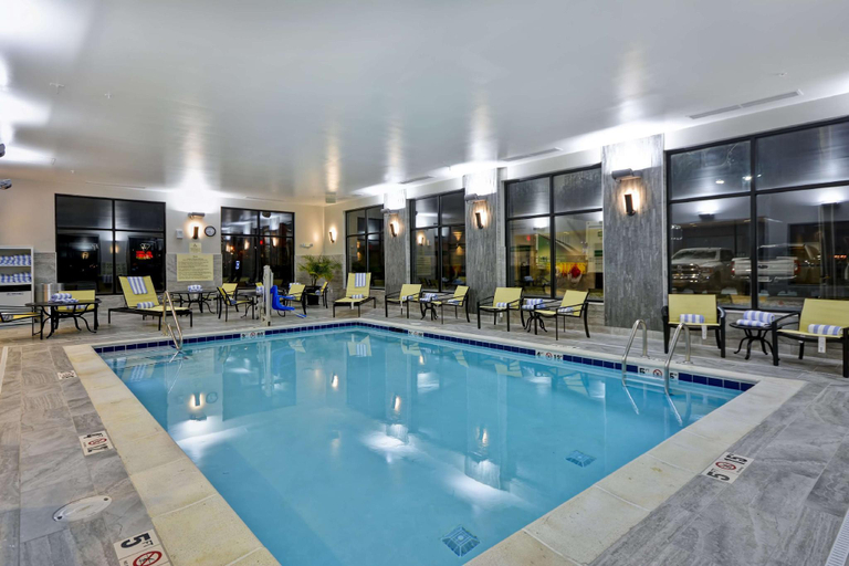 Sport & Beauty, Hampton Inn & Suites Detroit/Warren, Macomb