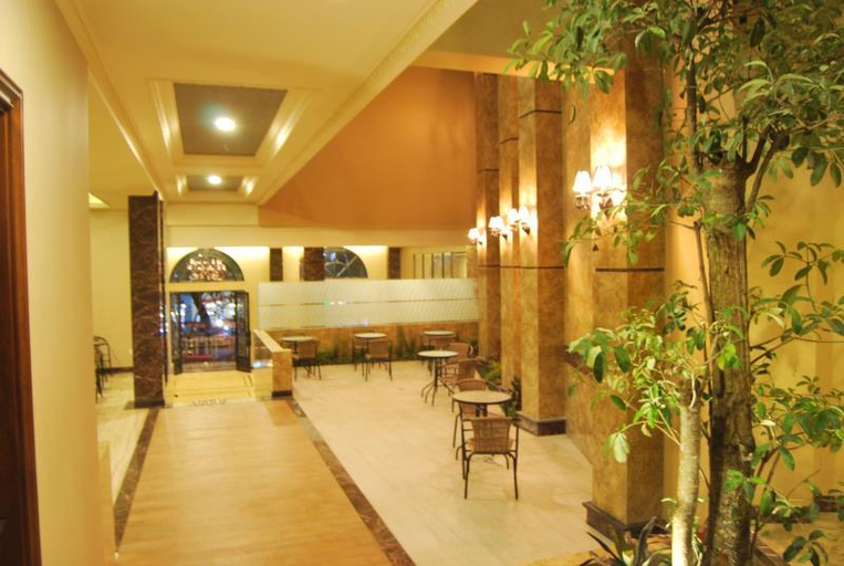 Food & Drinks, Apple Green Hotel, Malang