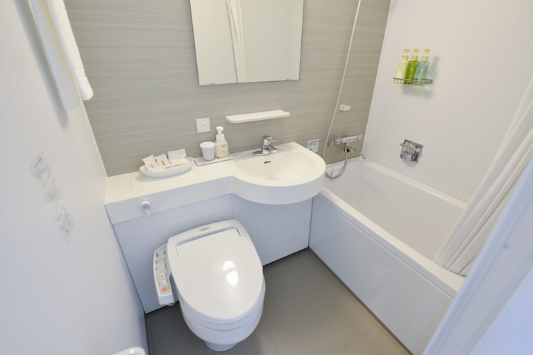 Bathroom 4, Hotel Risingsun Miyakojima, Miyakojima