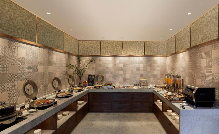 Dining Room 18