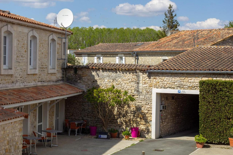 Exterior & Views 2, Cit’Hotel LE COMMERCE, Charente-Maritime