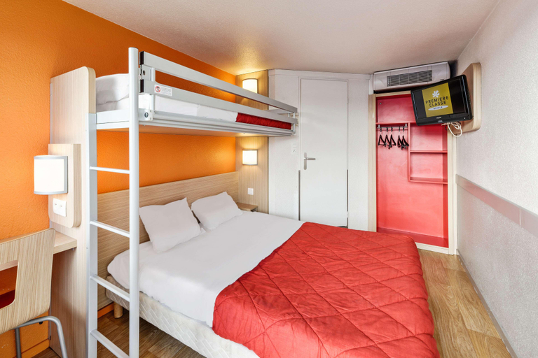 Bedroom 3, Premiere Classe Fleury-Mérogis, Essonne