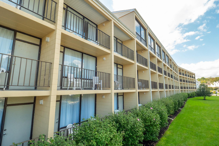 Others, Breakers Hotel & Suites, Sussex