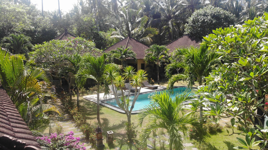 Public Area, ArcoIris, Karangasem