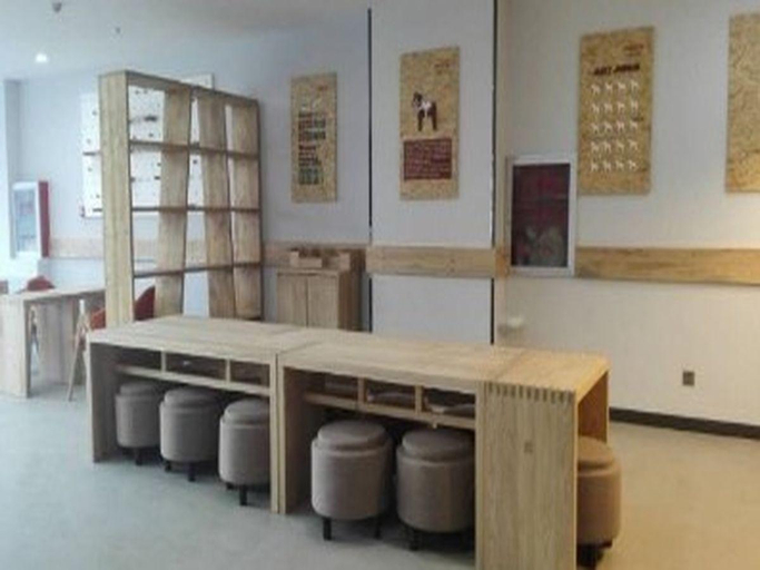 Public Area, 7 Days Inn Premium Tangshan Fengnan Shuanghu Jinyuan Branch, Tangshan