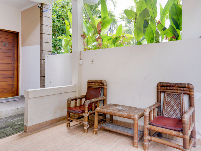 Public Area 3, OYO 90754 Alamanda Guesthouse, Denpasar