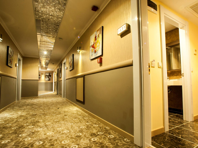 Public Area 4, Comfort Hotel Haramidere, Beylikduzu