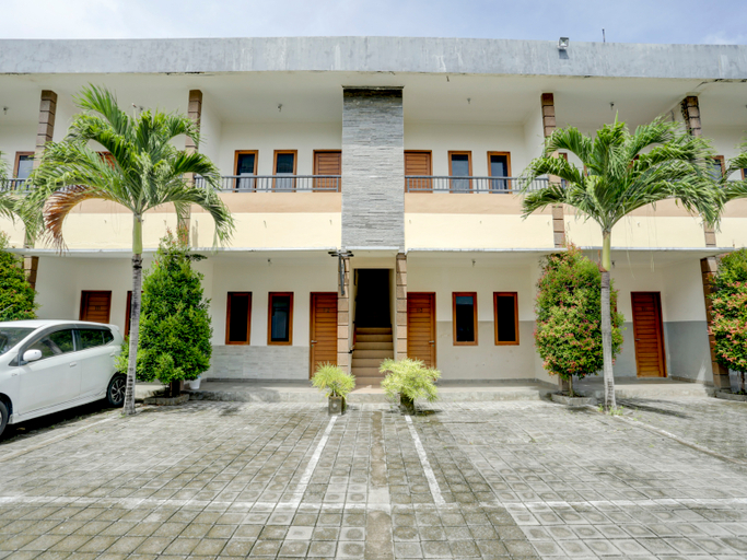 Exterior & Views 2, OYO 90754 Alamanda Guesthouse, Denpasar