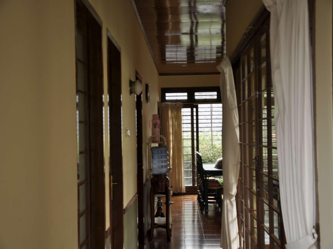 Public Area 2, Villa Kota Bunga Ade-0220, Cianjur