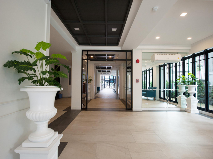 Public Area, B2 Riverside Premier Hotel, Muang Chiang Mai