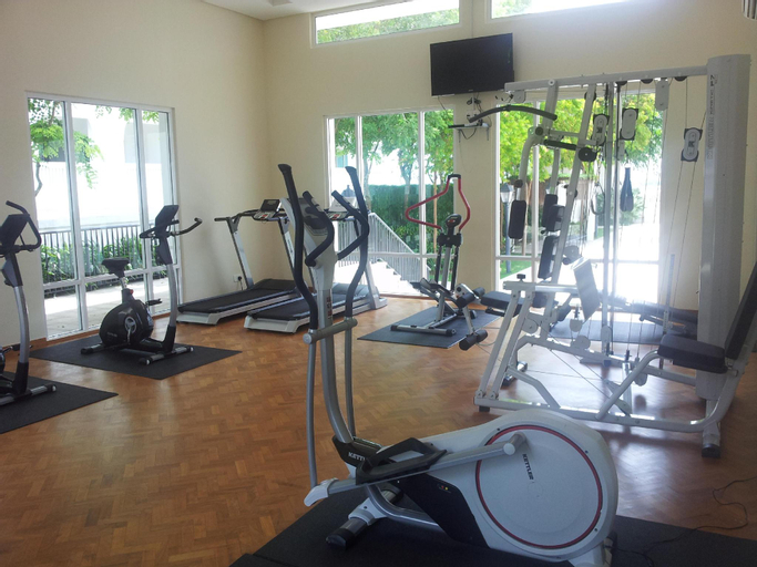 Others 5, Straits Quay Marina Suites, Penang Island