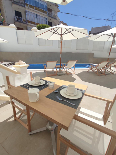 Food & Drinks, Hotel Maison Carree, Baleares